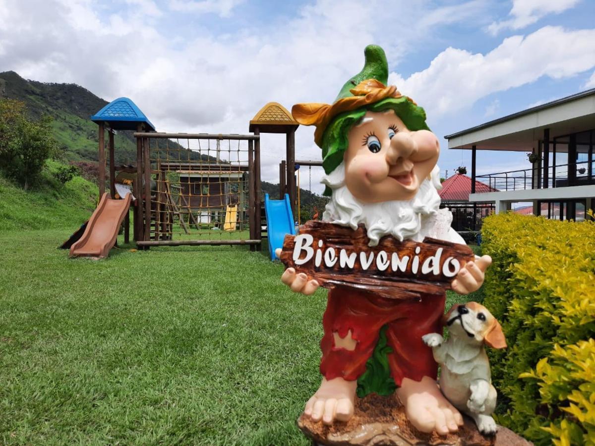 Hotel & Restaurante Campestre La Siria San Juan de Rioseco エクステリア 写真
